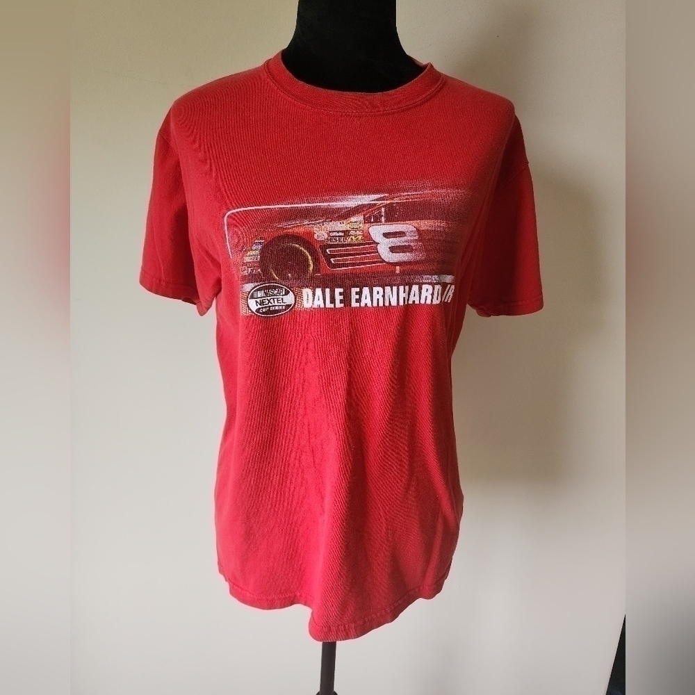 Vintage Dale Earnhardt men's t-shirt size M.